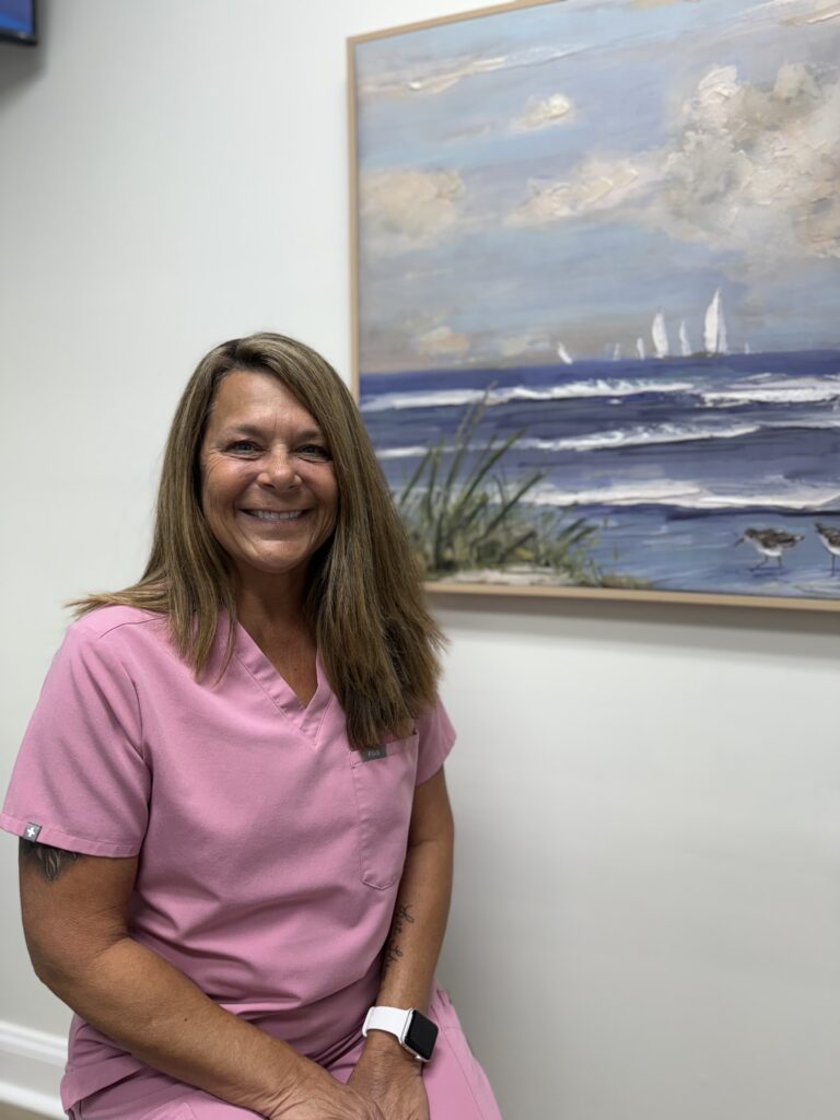 expanded duty dental assistant